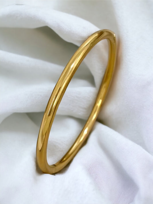 Vintage Round Bangle